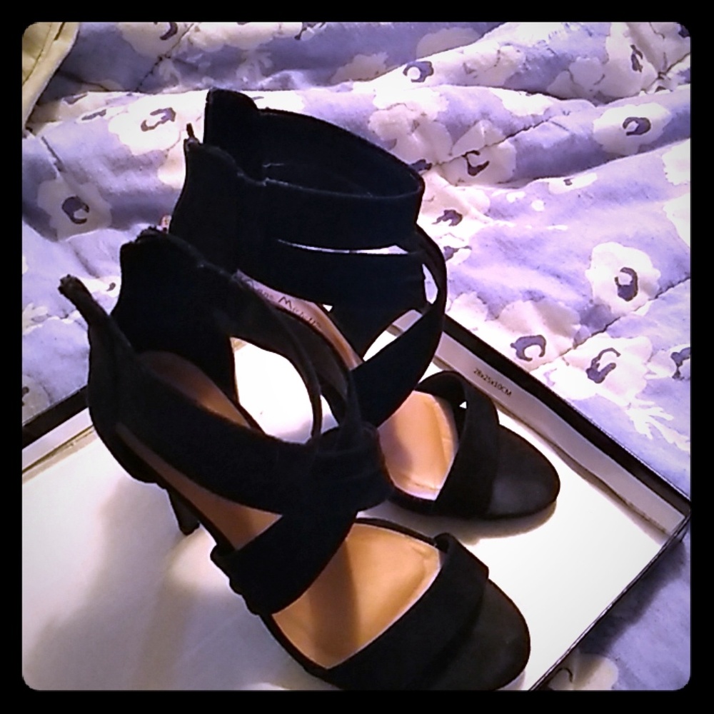 Anne Michelle heels